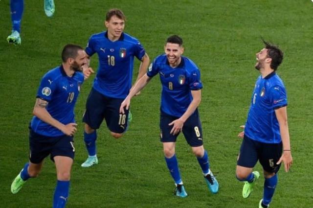 黄金甲体育-【观察】意大利球员不是流量明星 曼奇尼是时代导演